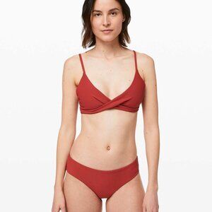 lululemon // Beach Boss Bikini Top & Clear Waters Bottom in Size 8